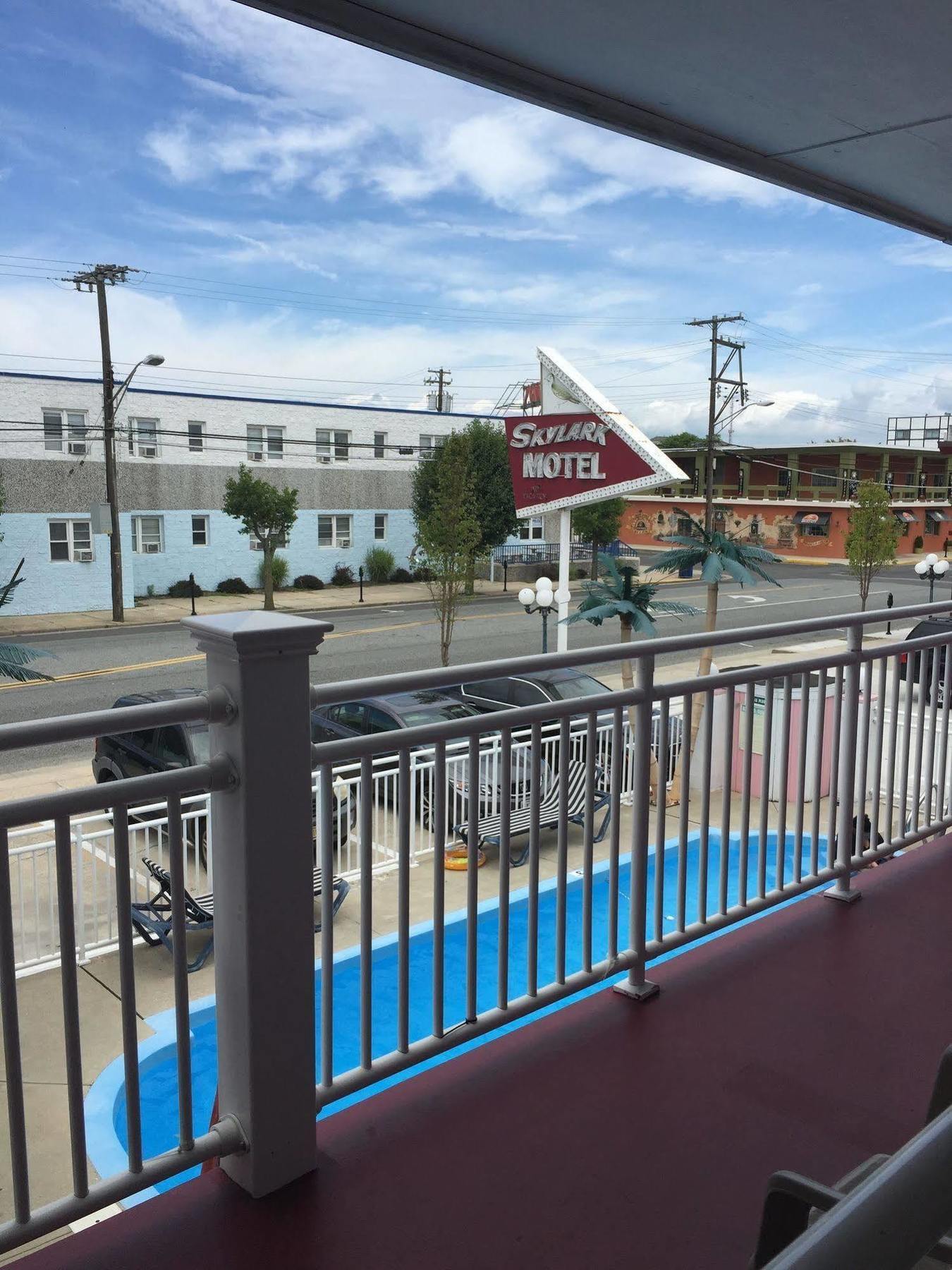 Skylark Resort Motel Wildwood Eksteriør billede